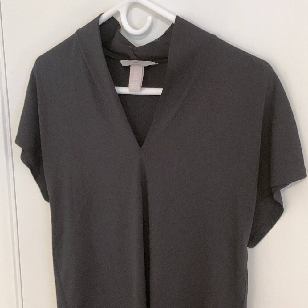 Unique H&M V-Neck Blouse with Drop/Cap Sleeves SMALL